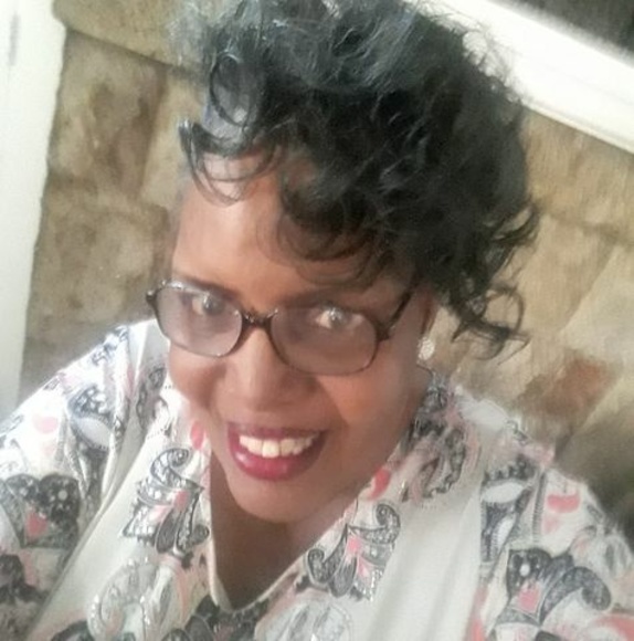 Meet your Posher, Sabrina - Picture 1 of 1